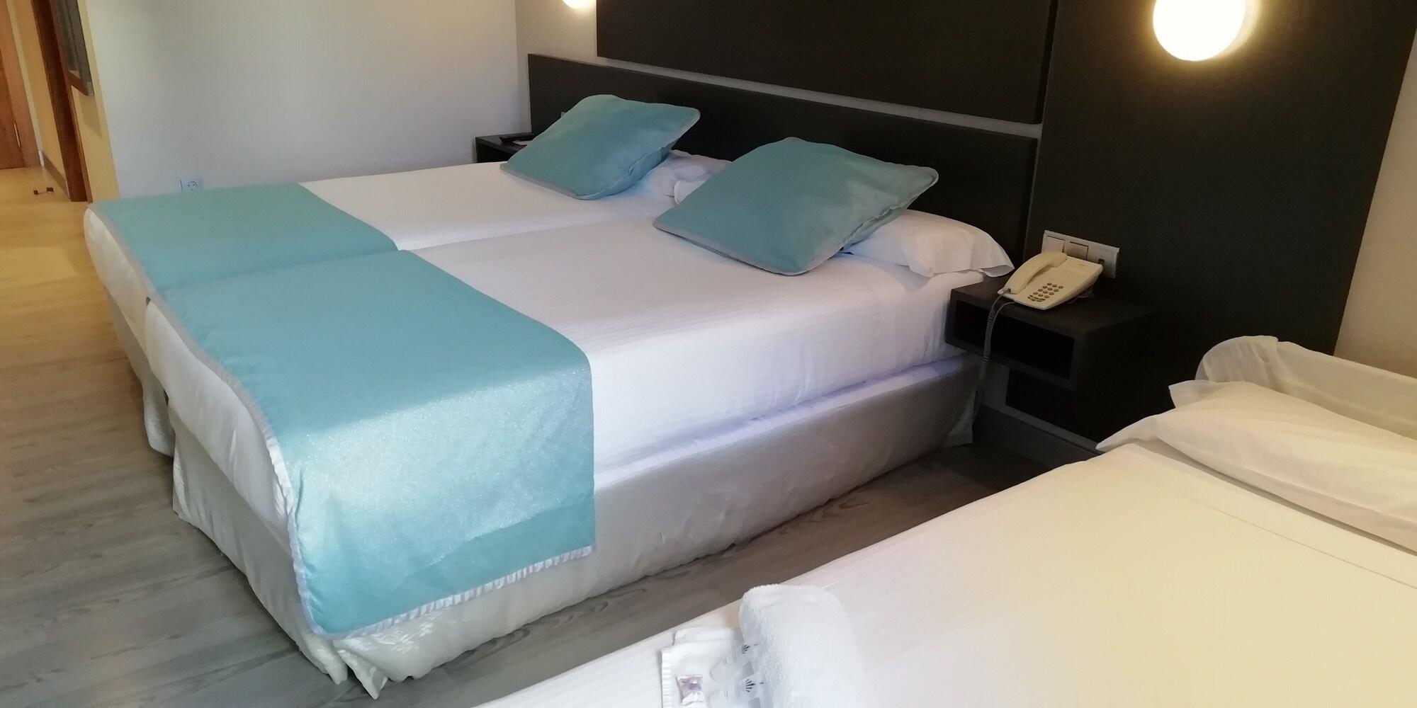Hotel Ciudad De Ponferrada, Ascend Hotel Collection Kültér fotó