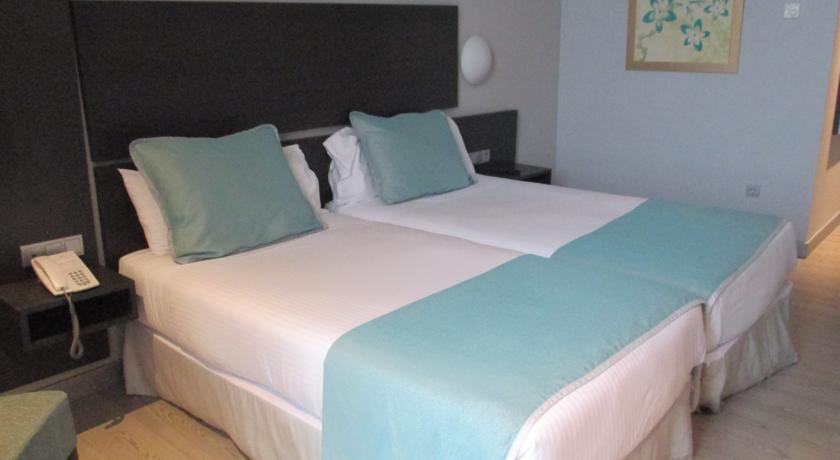 Hotel Ciudad De Ponferrada, Ascend Hotel Collection Kültér fotó