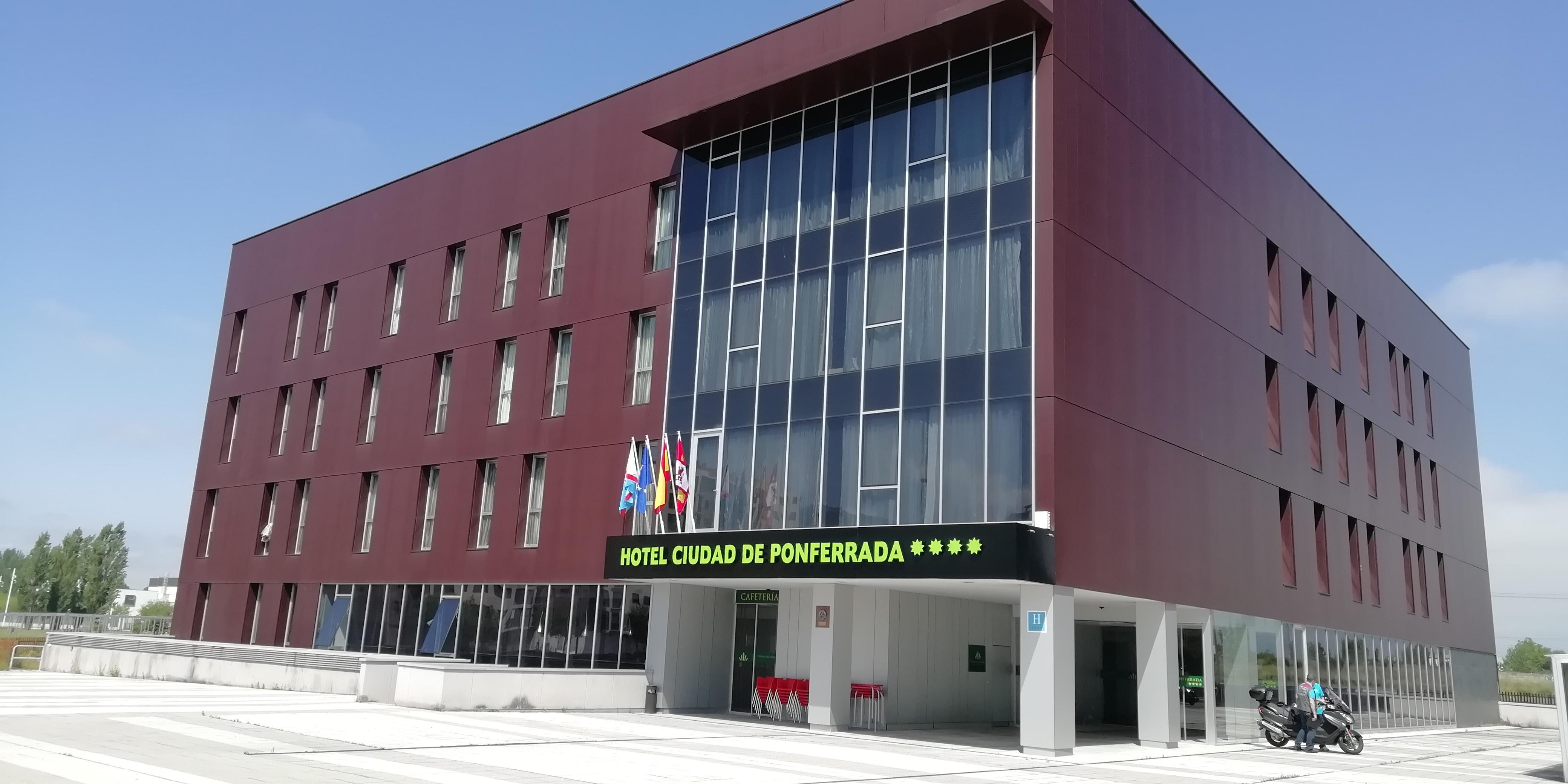 Hotel Ciudad De Ponferrada, Ascend Hotel Collection Kültér fotó