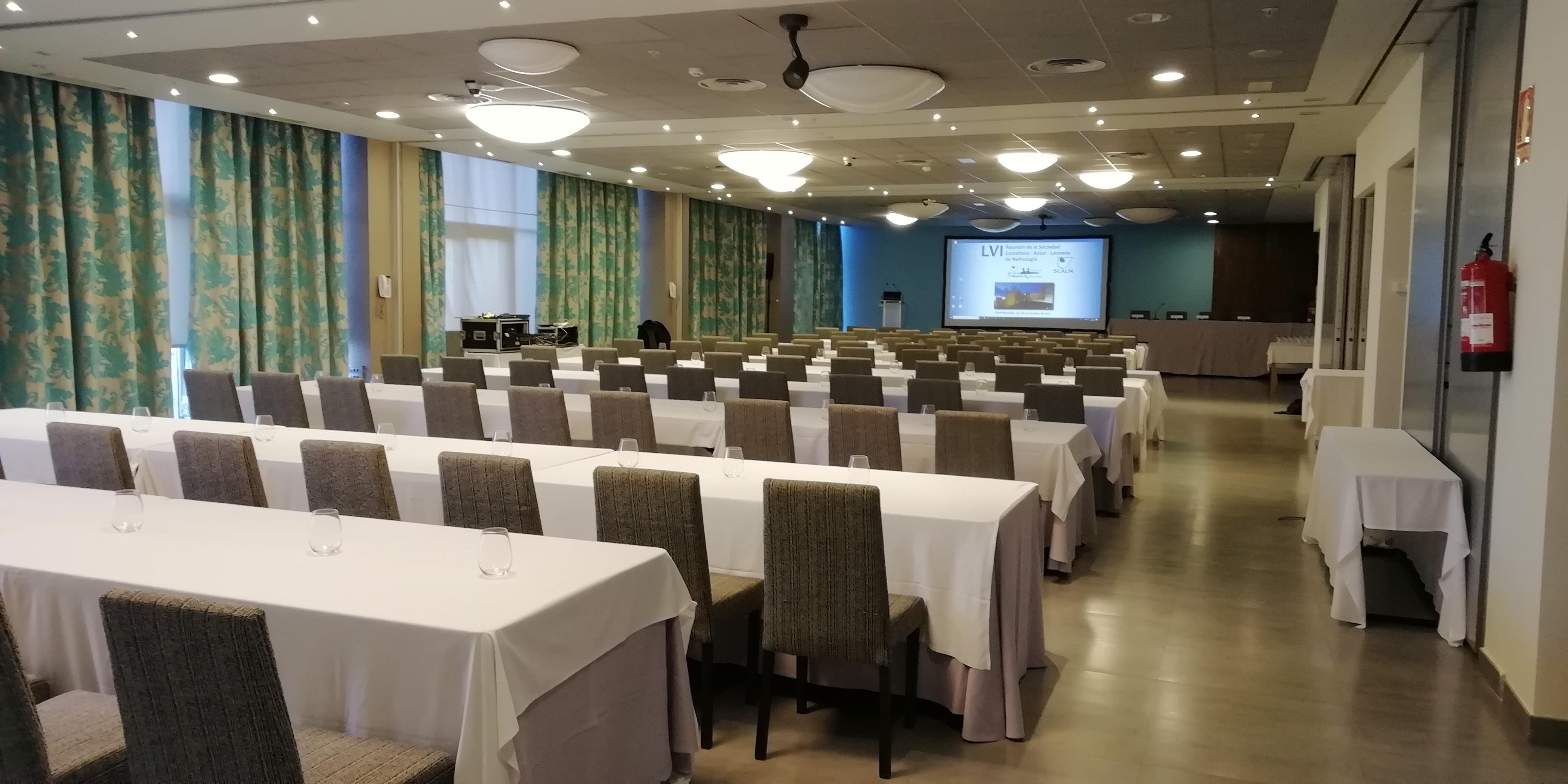 Hotel Ciudad De Ponferrada, Ascend Hotel Collection Kültér fotó