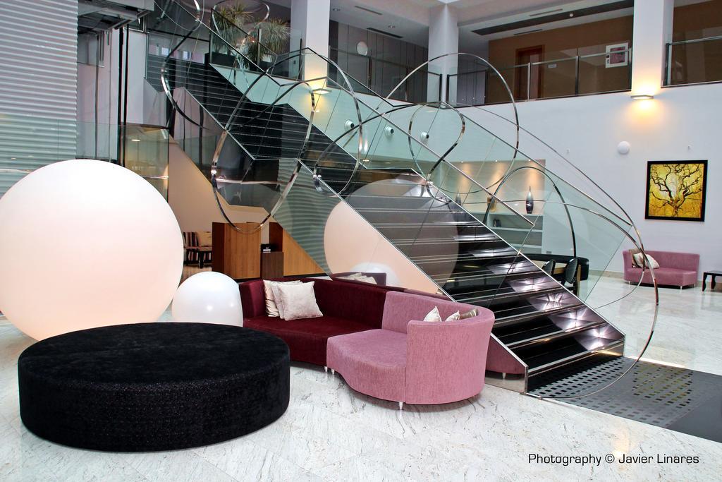 Hotel Ciudad De Ponferrada, Ascend Hotel Collection Kültér fotó