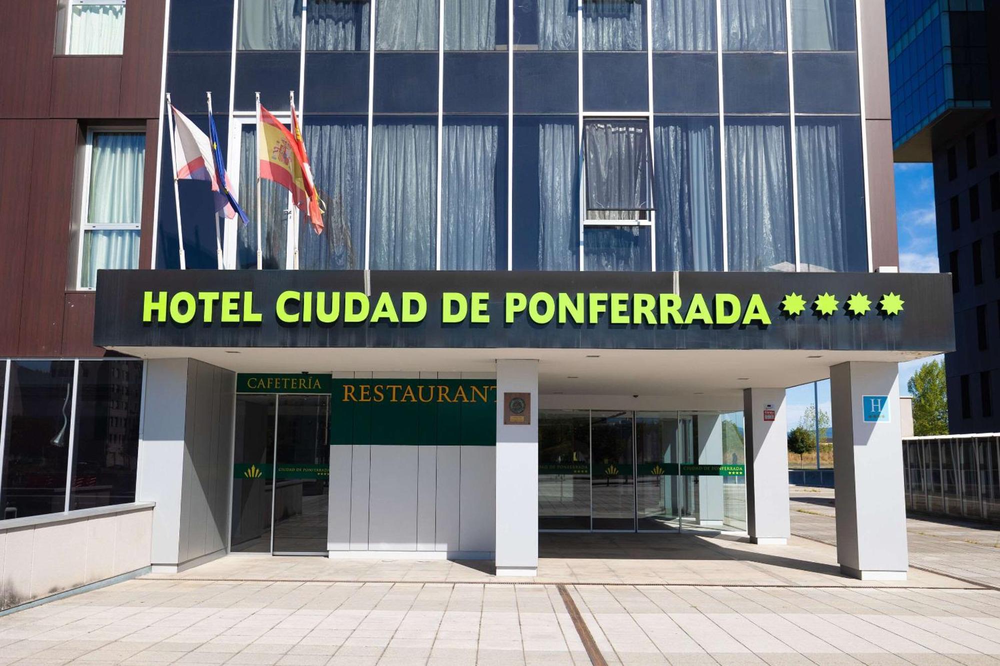 Hotel Ciudad De Ponferrada, Ascend Hotel Collection Kültér fotó
